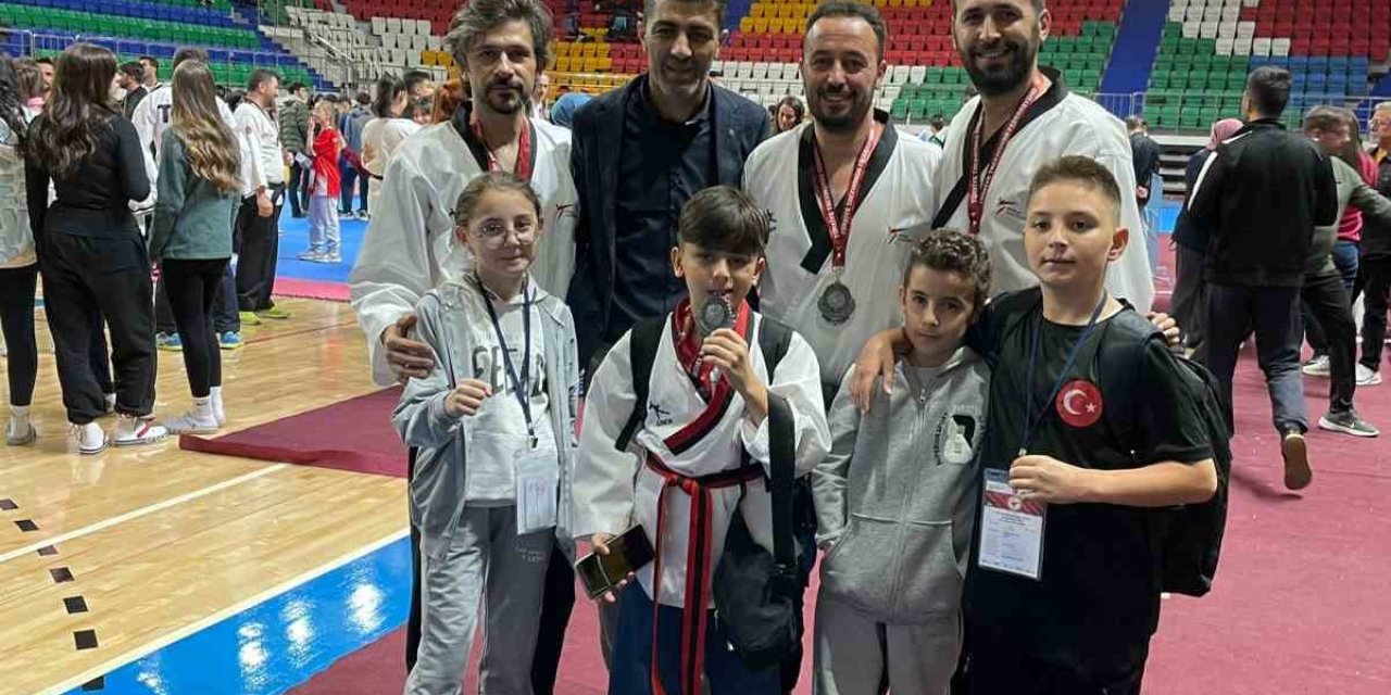 Kayserili Taekwodocular Ankara’dan Madalya İle Döndü