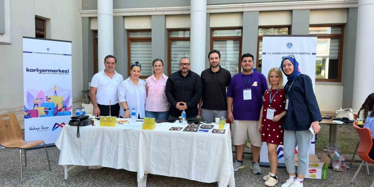 Mersin Büyükşehir Belediyesinden Üniversitelilere Tam Destek