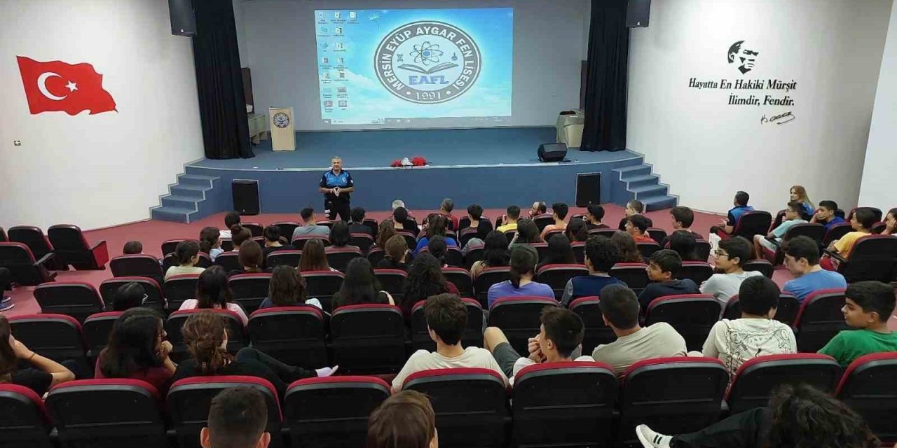 Mersin’de Öğrenciler ’güvenlik’ Konusunda Bilgilendirildi