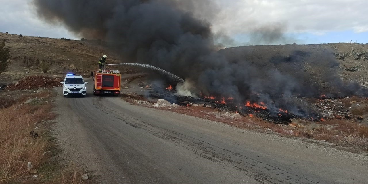 Çöplükte Çıkan Yangın Paniğe Neden Oldu