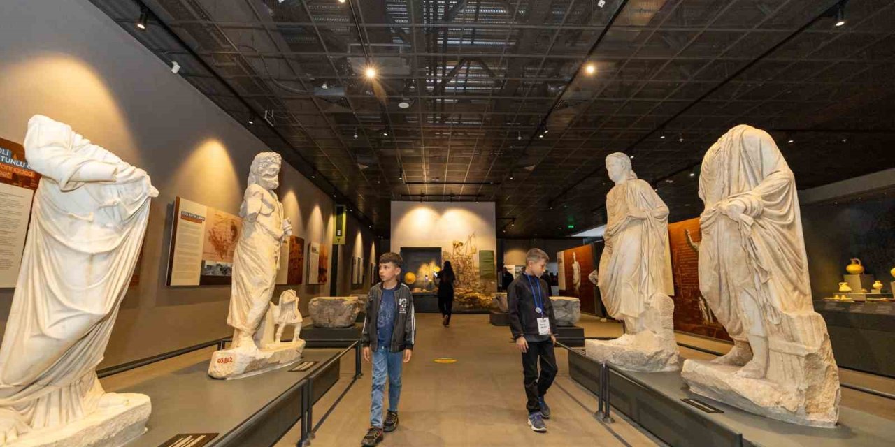 Mersin’de Çocuklar Ara Tatilde Hem Eğlendi Hem Öğrendi