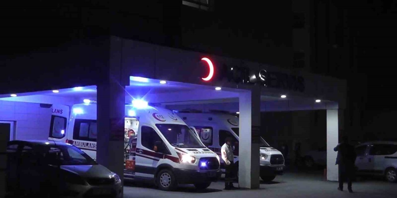 Niğde-kayseri Yolunda Trafik Kazası: 7 Yaralı