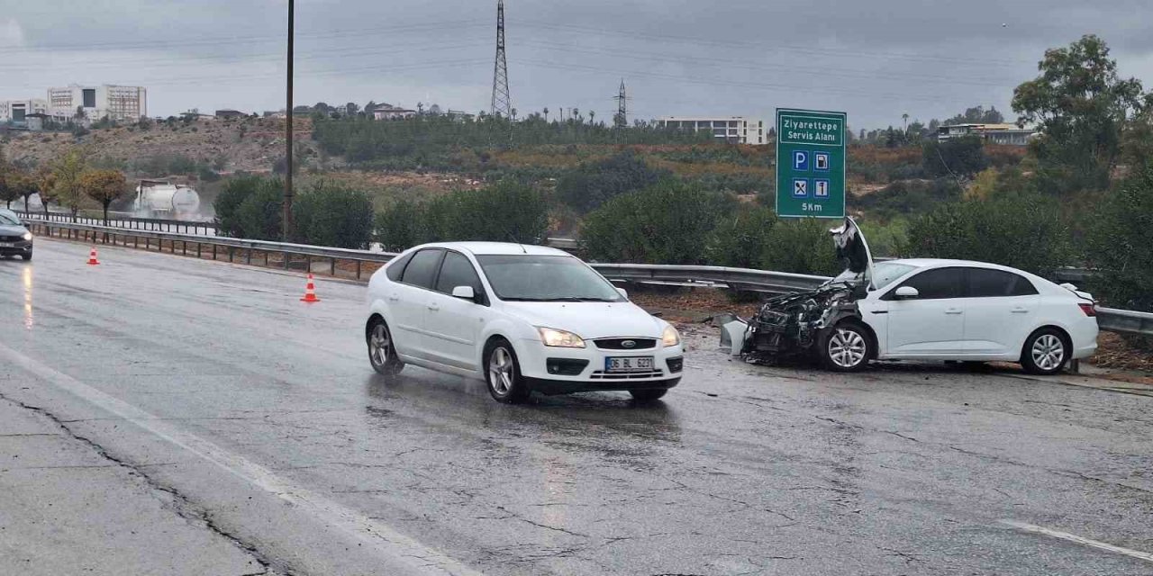 Tarsus’ta Trafik Kazası: 4 Yaralı