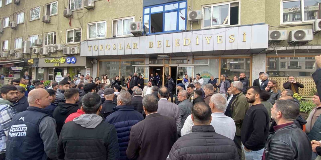 Toroslar Belediyesine Esnaf Tepkisi