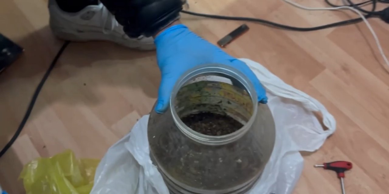 Turşu Bidonundan Uyuşturucu Çıktı