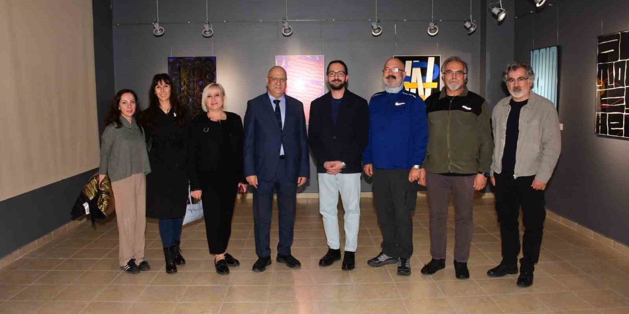 İletişim Bilimleri Fakültesi’nde ’type&art Poster Sergisi’ Açıldı