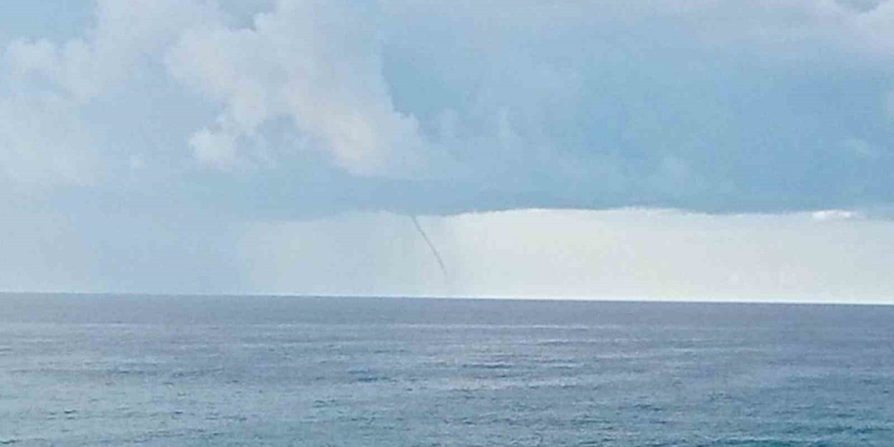 Alanya’da Yağış Sonrası Hortum Çıktı