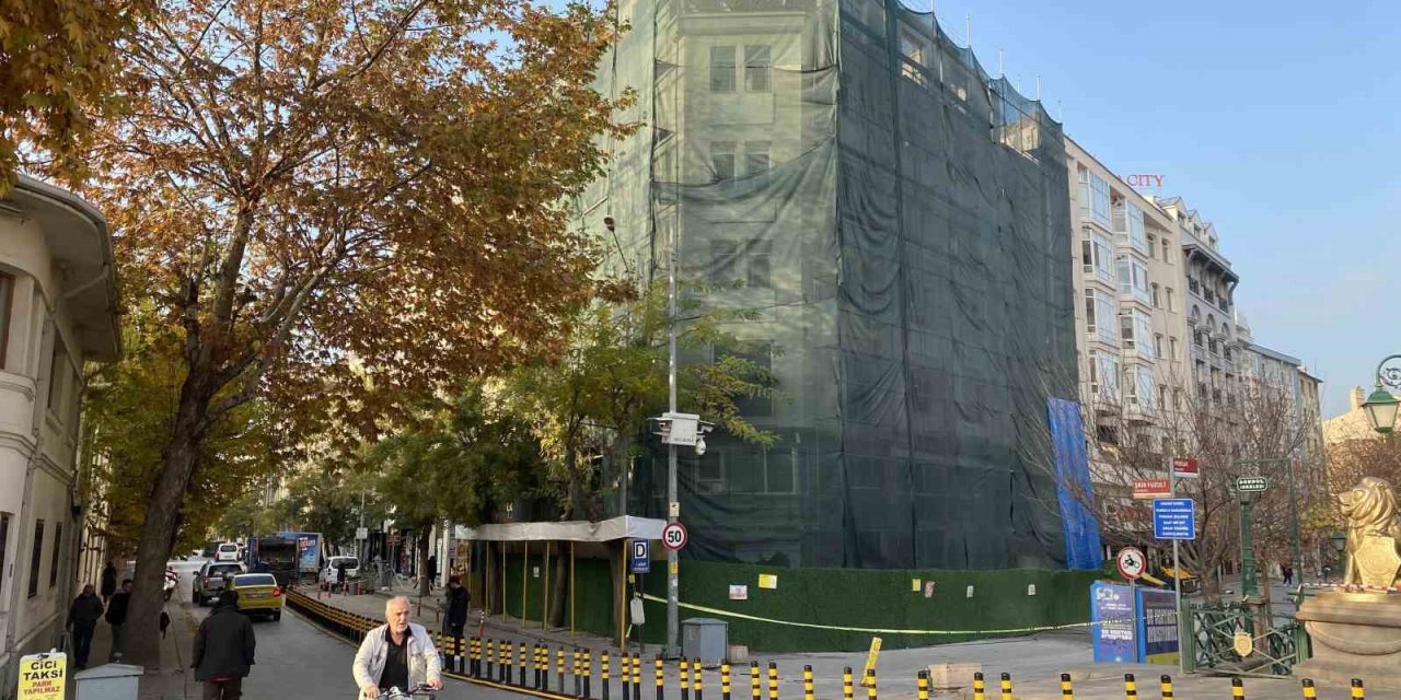 Eskişehir’de 4 İşçinin Yaralandığı Binada Güvenlik Tedbirleri Arttırıldı