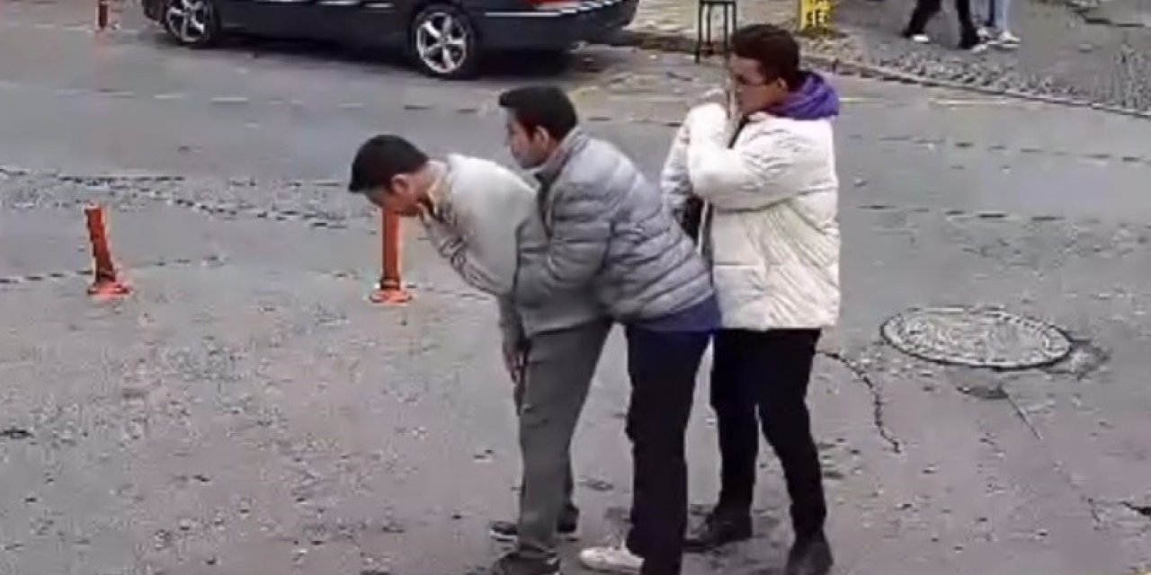 Boğazına Şeker Kaçan Genci Heimlich Manevrası İle Kurtardı