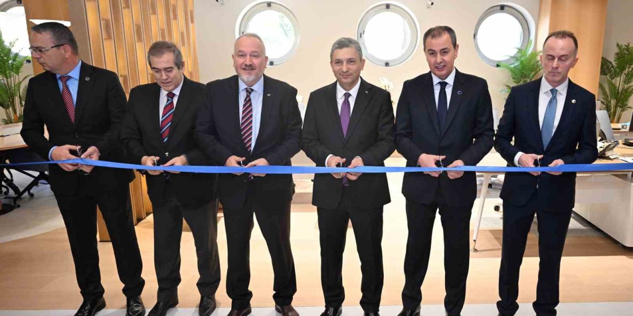 İş Bankası İlk Turizm Şubesini Antalya’da Açtı