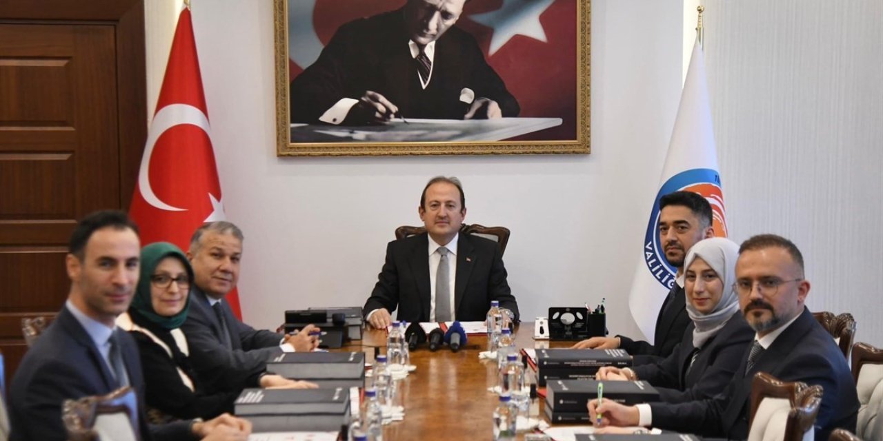 Mersin’de ’dezenformasyonla Mücadele Kurumlar Arası İş Birliği Protokolü’ İmzalandı