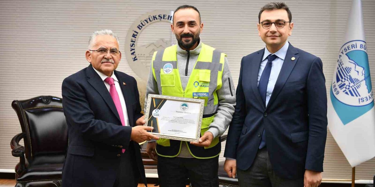 Başkan Büyükkılıç’tan Gencin Hayatını Kurtaran Personele Teşekkür