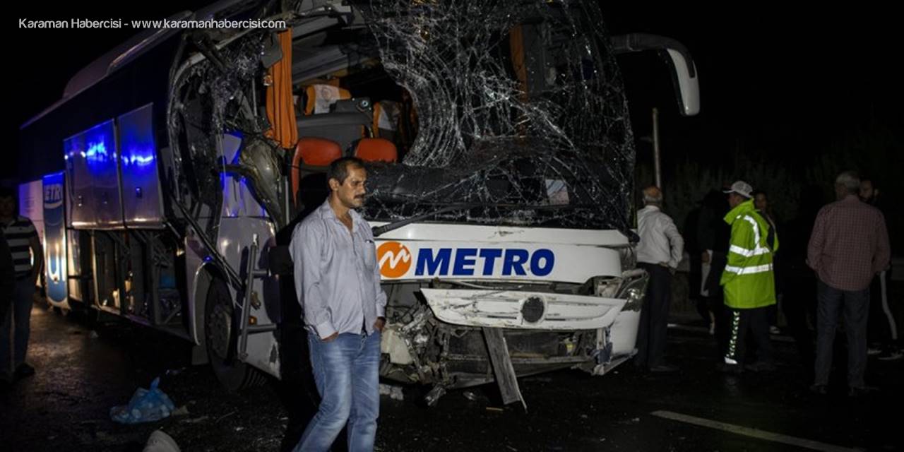 Başkentte Tır Devrildi: 1 Yaralı