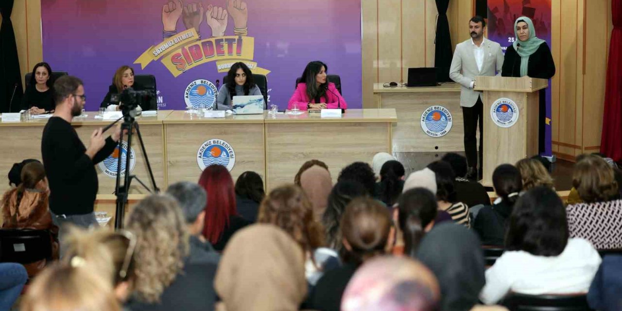 Mersin’de ’sözümüz Bitmedi, Şiddeti Durduracağız’ Paneli