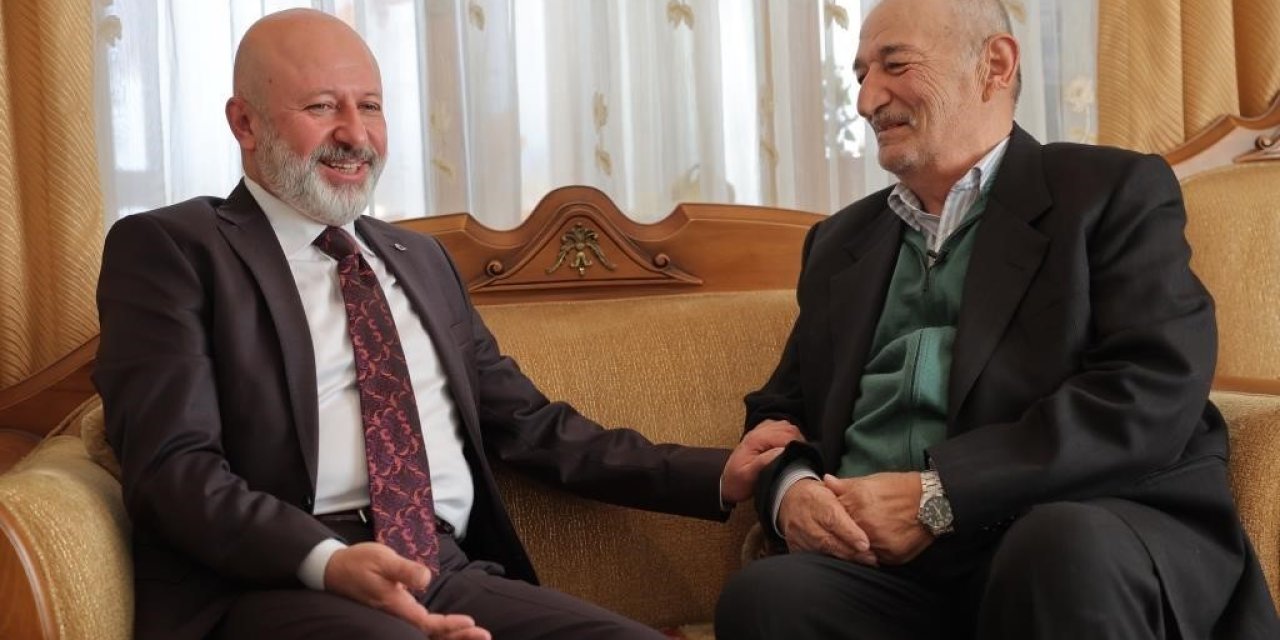 Başkan Çolakbayrakdar, İlkokul Öğretmeniyle Buluştu