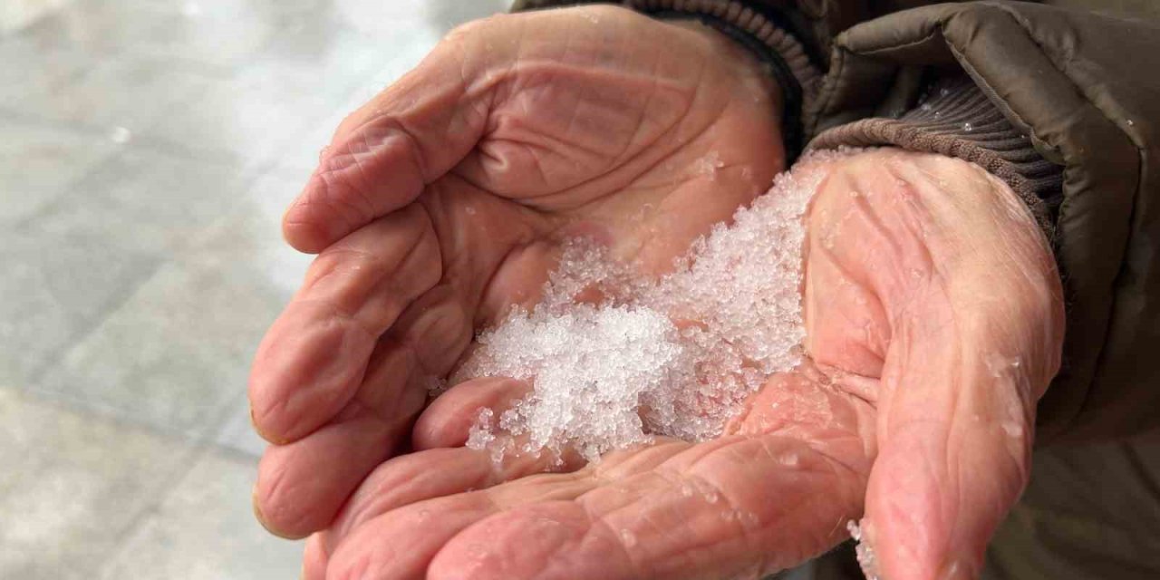 Eskişehir’de Dolu Yağışı Etkili Oldu