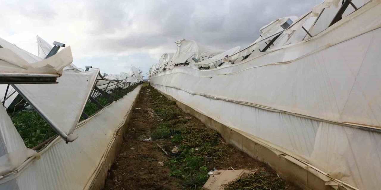 Antalya Büyükşehir, Afet Bölgesinde İncelemelerde Bulunup Yardım Eli Uzattı