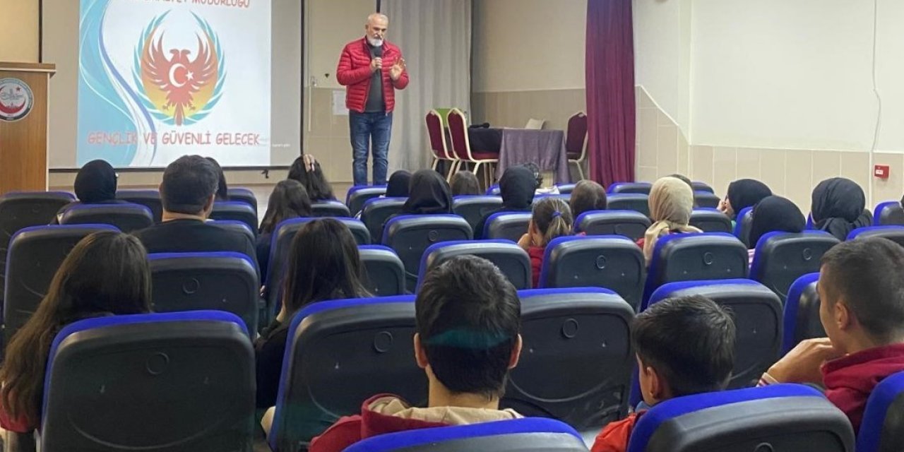Niğde’de Öğrenciler Emniyet Ekiplerince Bilgilendiriliyor
