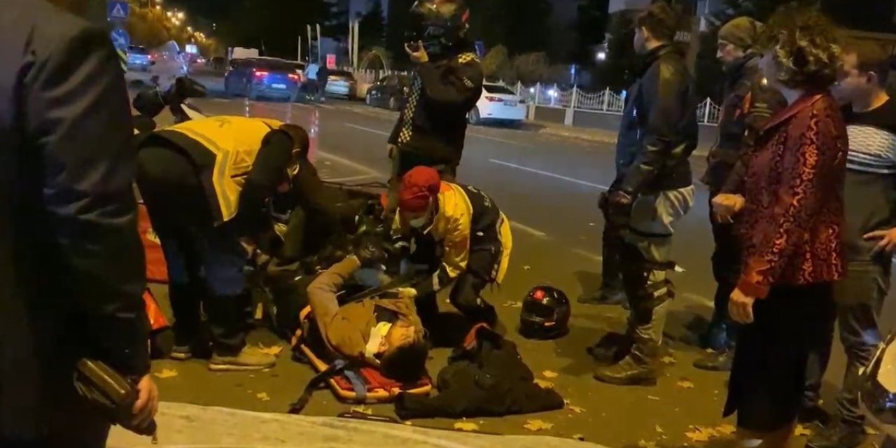 Otomobille Motosiklet Çarpıştı: 1 Yaralı