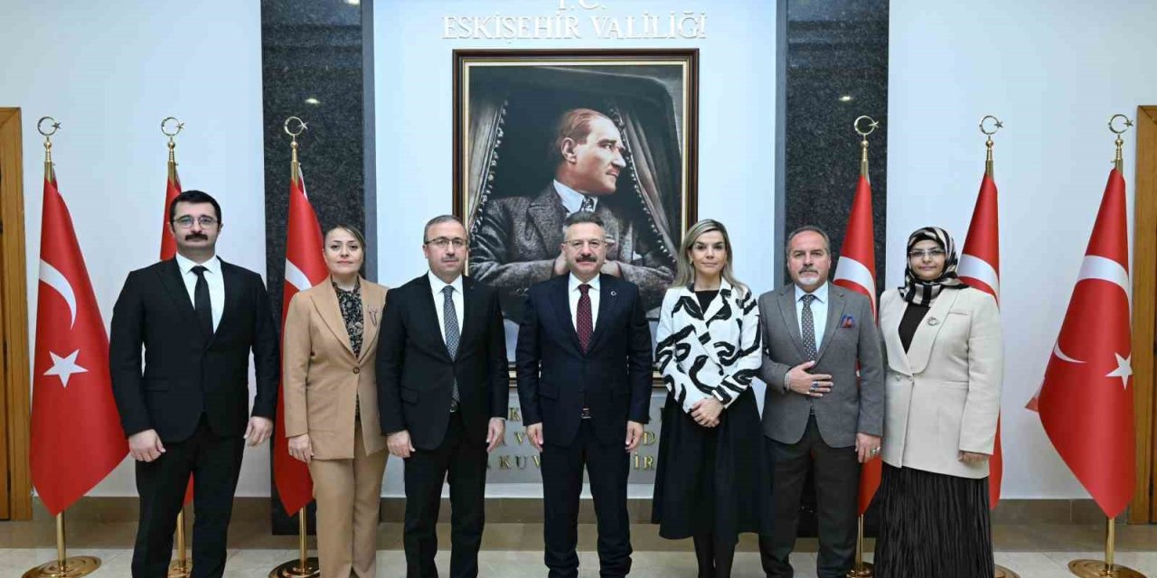 Vali Aksoy Öğretmenlerle Bir Araya Geldi