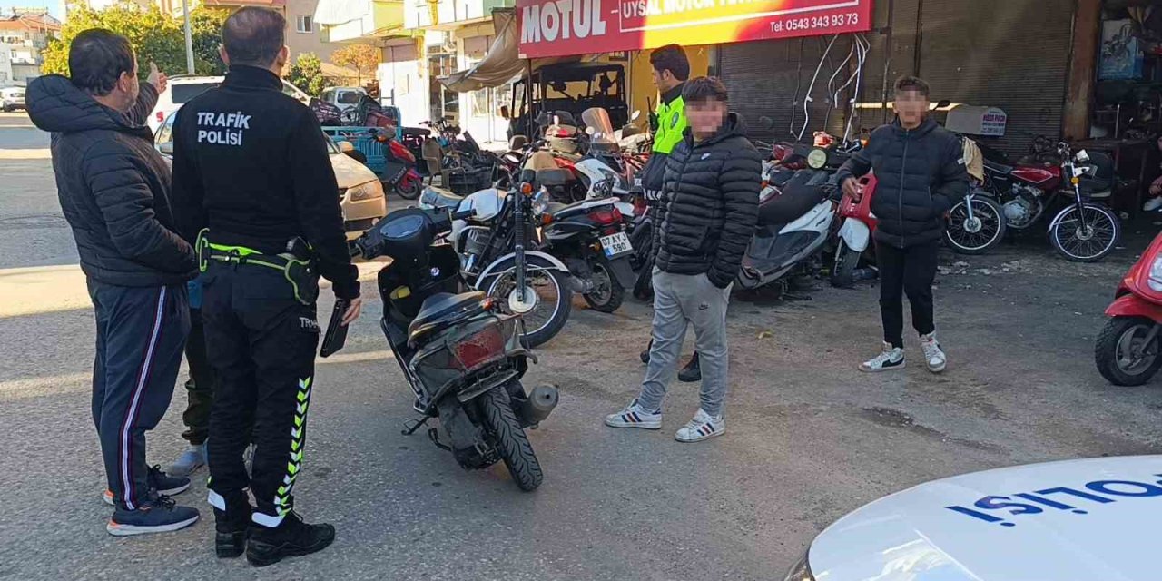 Afacanların Düzenekli Plakayla Motosiklet Turu Polise Takıldı