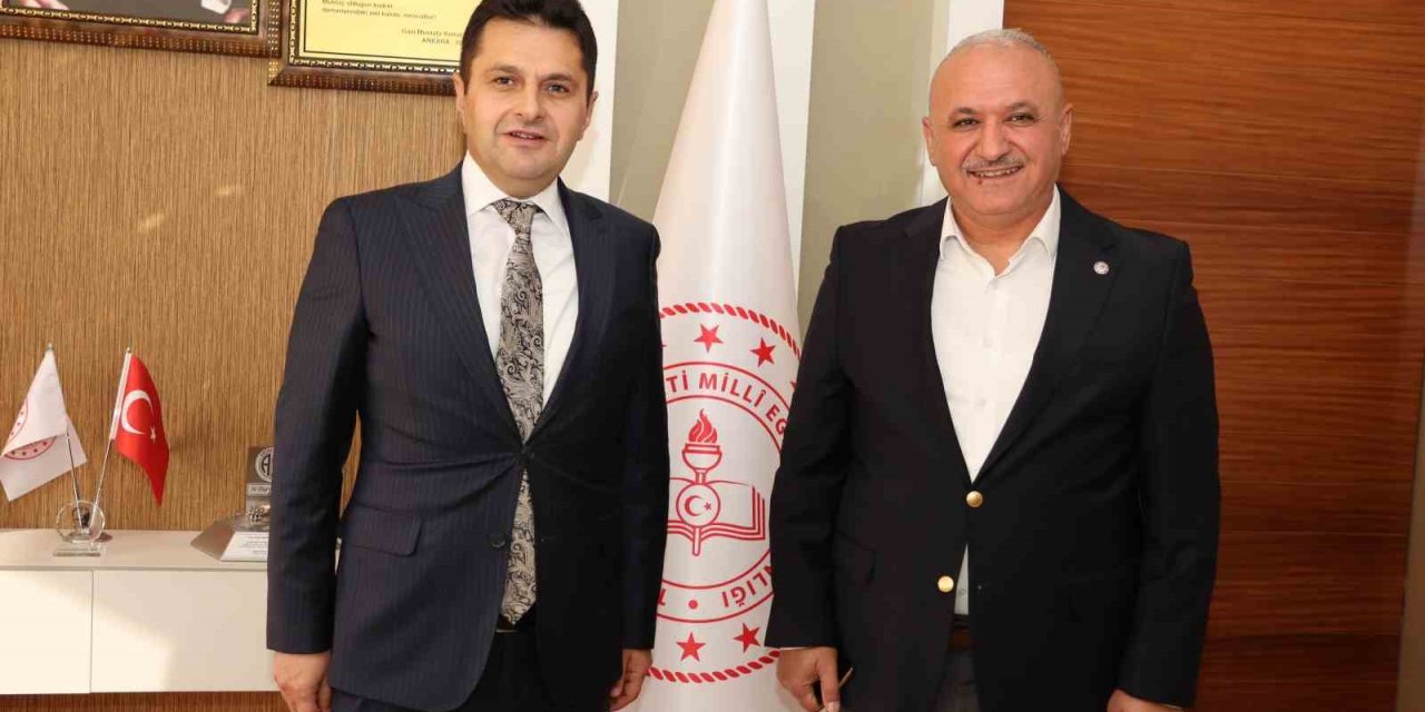 Miran:" Eğitim Sisteminin Niteliğine Katkı Sunmak İçin Çaba Gösteriyoruz"