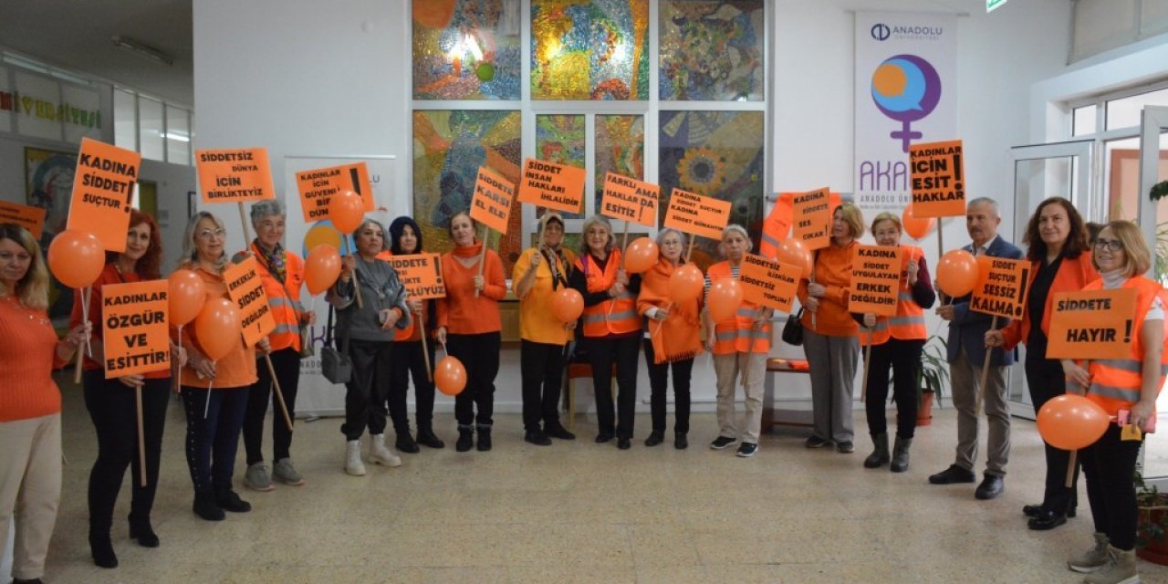 ’kadına Yönelik Şiddete Karşı Uluslararası Mücadele Günü’ Etkinlikleri Başladı