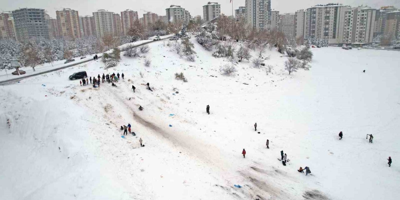 Talas’ın Erciyes’inde ‘kayak Keyfi’