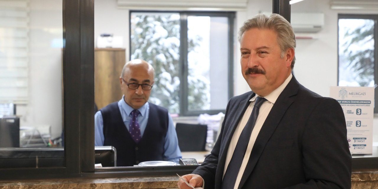 Başkan Palancıoğlu Vergisini Ödedi