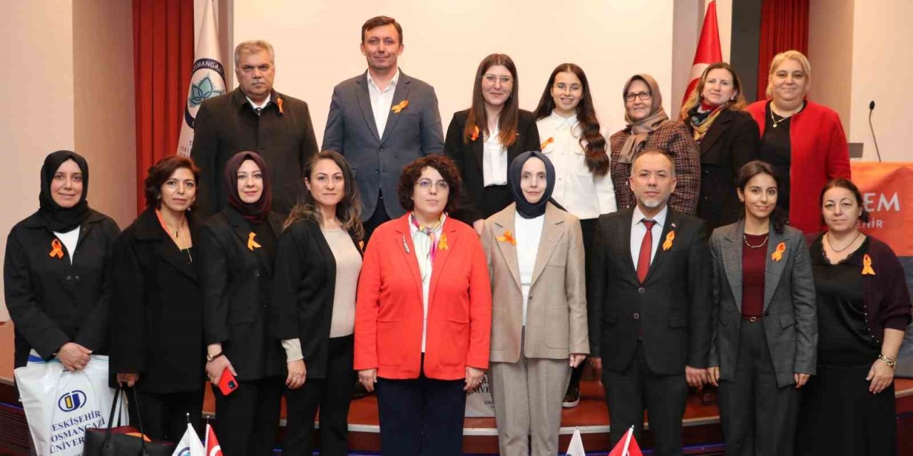 Esogü’de Şiddet Sosyolojik, Psikolojik, Hukuki Ve Dini Boyutları İle Ele Alındı