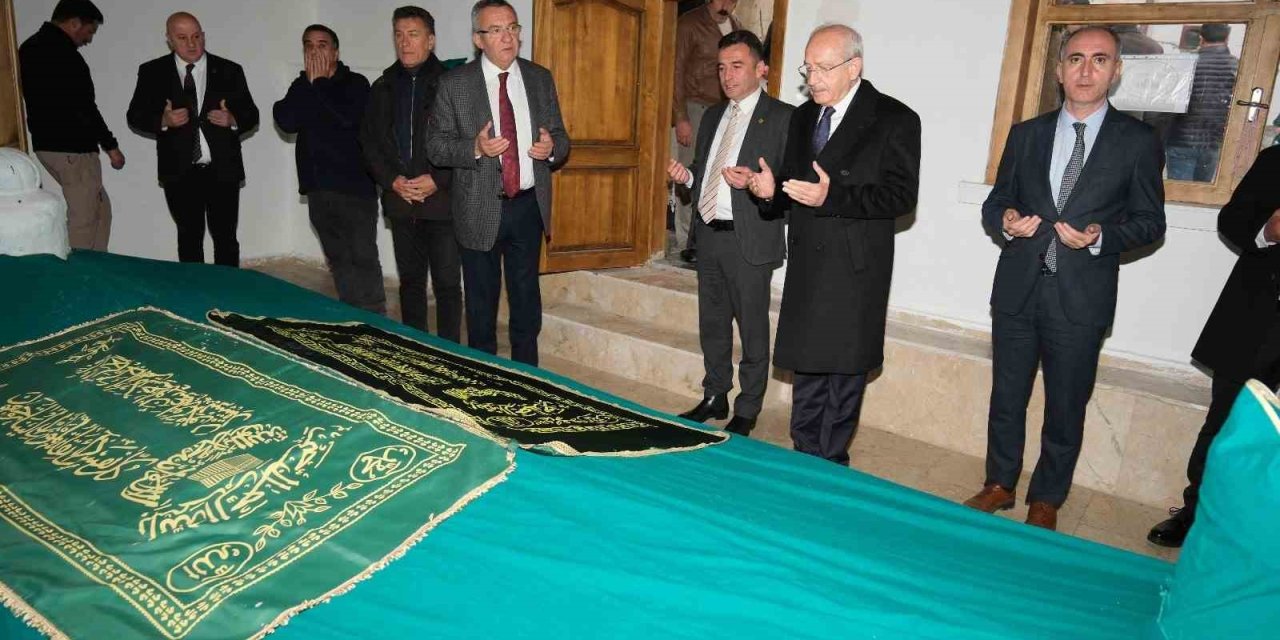 Kılıçdaroğlu’ndan Sivrihisar Belediye Başkanı Dökmeci’ye Taziye Ziyareti