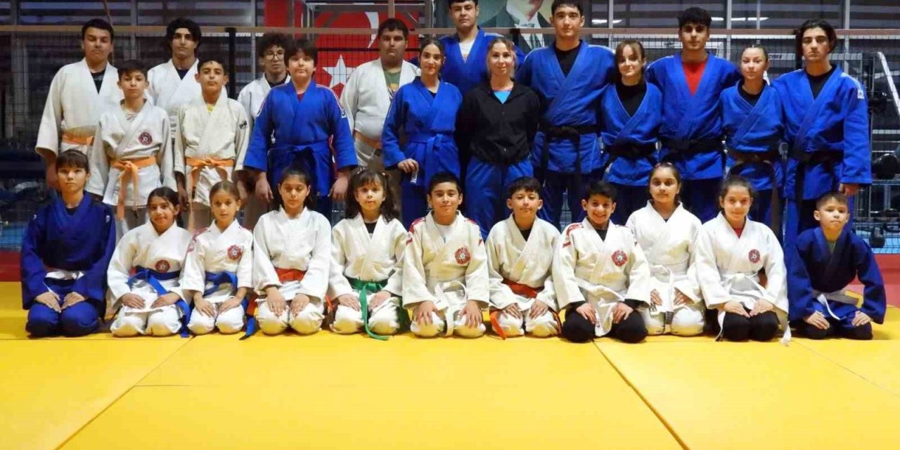 Kepez’in Judocuları Şampiyonalara Hazırlanıyor
