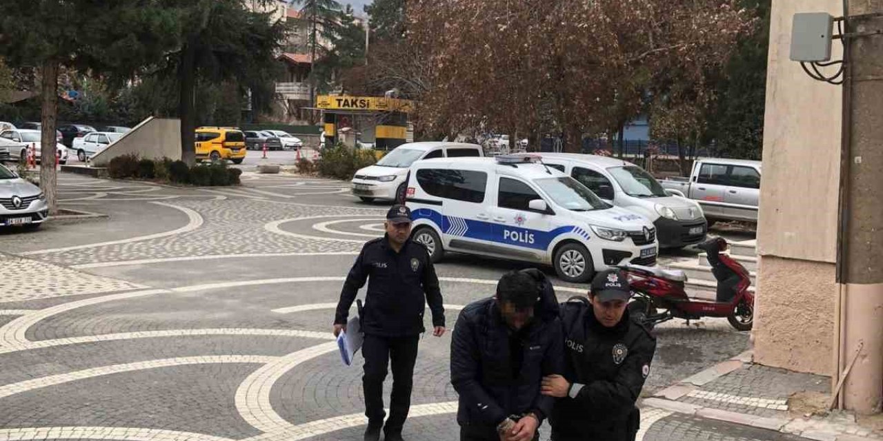 Akşehir’de Yapılan Denetimde Sahte İçki Yakalandı