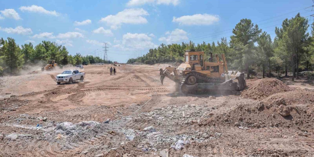 Kepez Belediyesi, Trafiğe Kapalı Doğu Çevre Yolu’nu Açıyor
