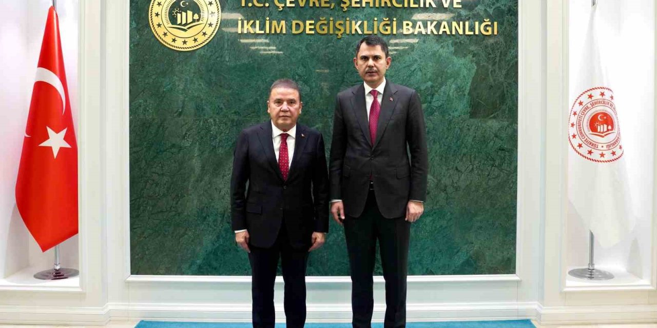 Başkan Böcek, Bakan Kurum İle Antalya’nın Geleceğini Görüştü