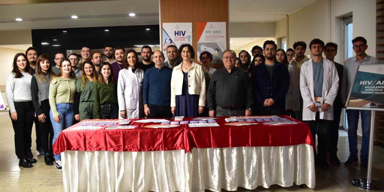 Esogü Hastanesi’nde Dünya Aıds Günü Etkinliği Düzenlendi