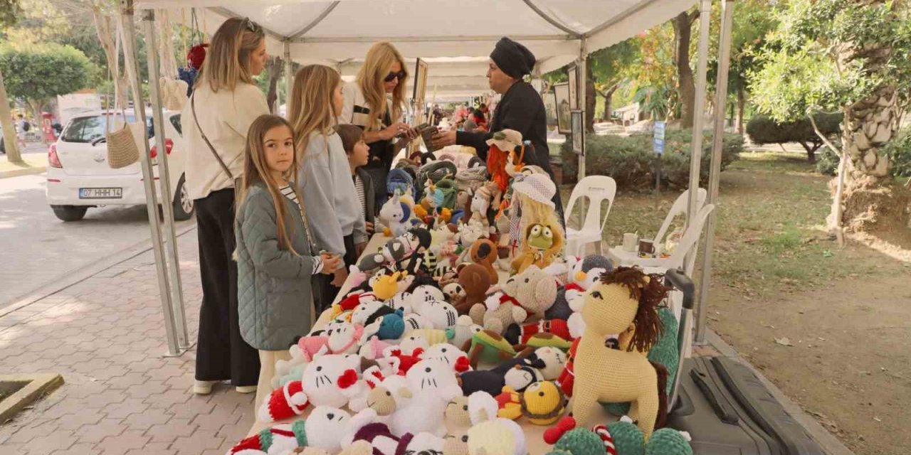 Alanya’da El Sanatları Üretici Pazarı Açıldı