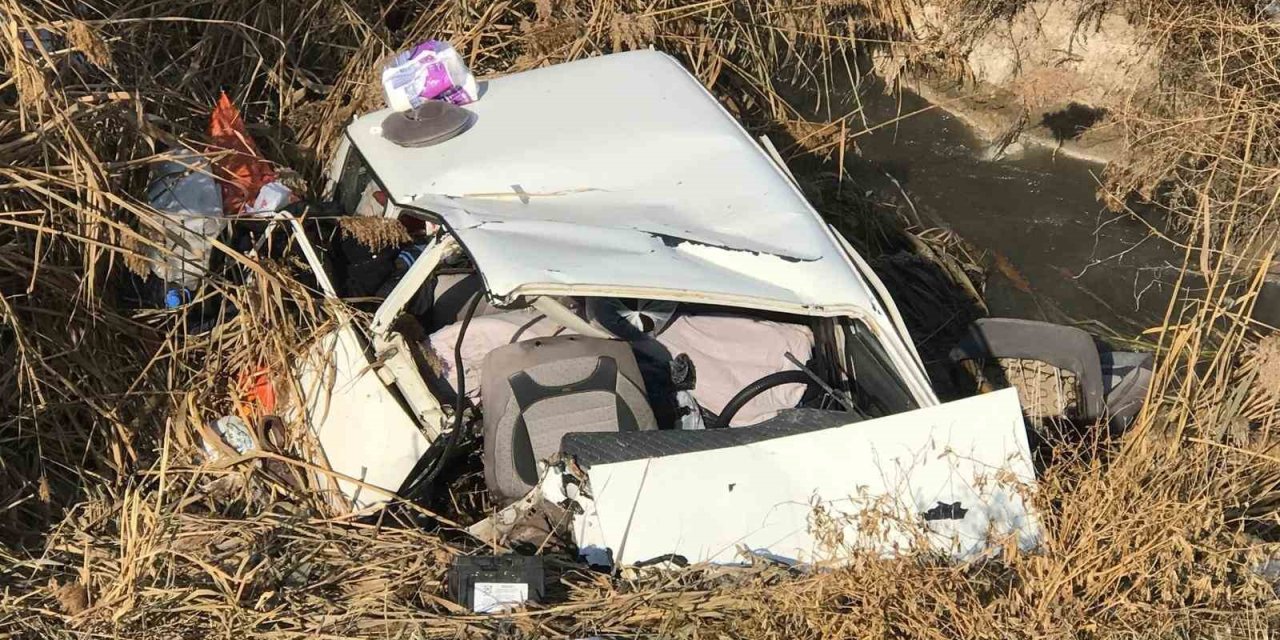 Konya’da Otomobil Atık Su Kanalına Uçtu: 3 Yaralı