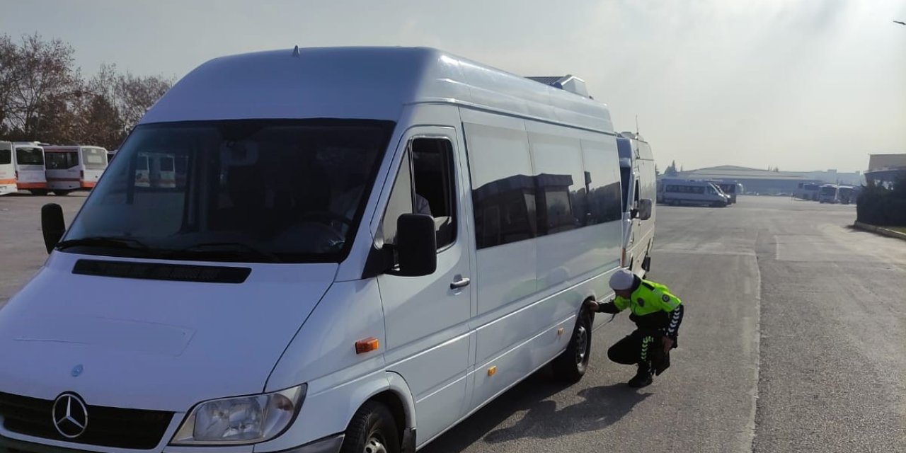 Polis Ekiplerince Eskişehir’de Kış Lastiği Denetimlerine Başlandı