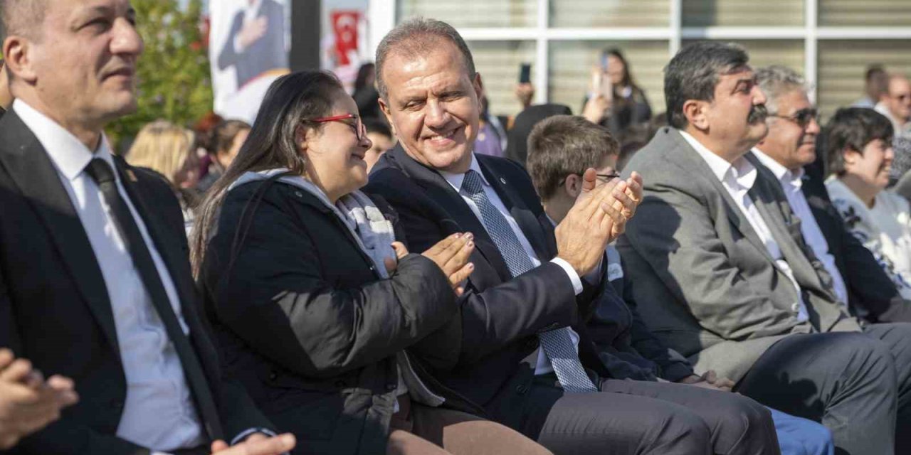 Seçer: "ilklerin Belediyesiyiz"