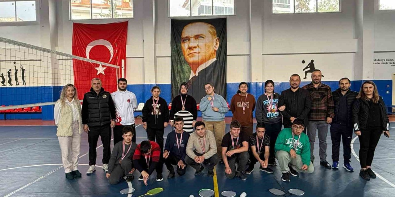 Gazipaşa’da Özel Öğrenciler Badminton Ve Bocce Oynayarak Eğlendi