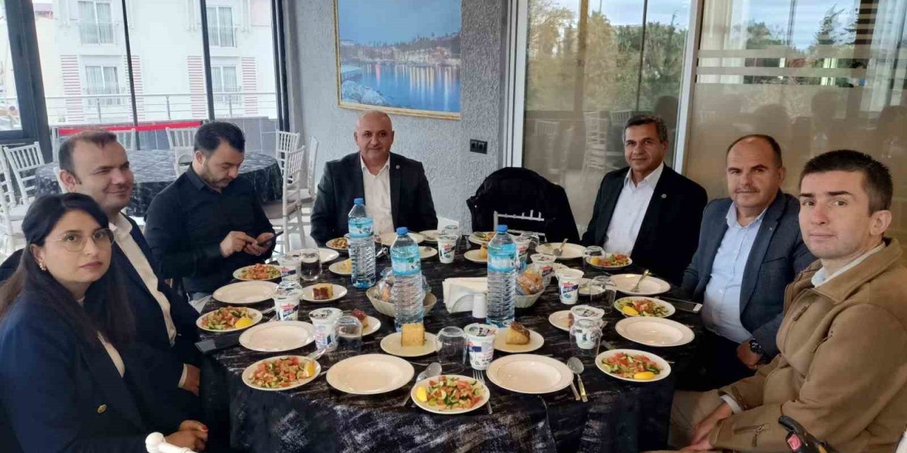 Eğitim Bir Sen Antalya Şubesi’nden Engelliler Günü Buluşması