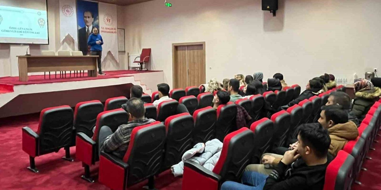 Konya’da Emniyetten Özel Güvenlik Görevlilerine Eğitim