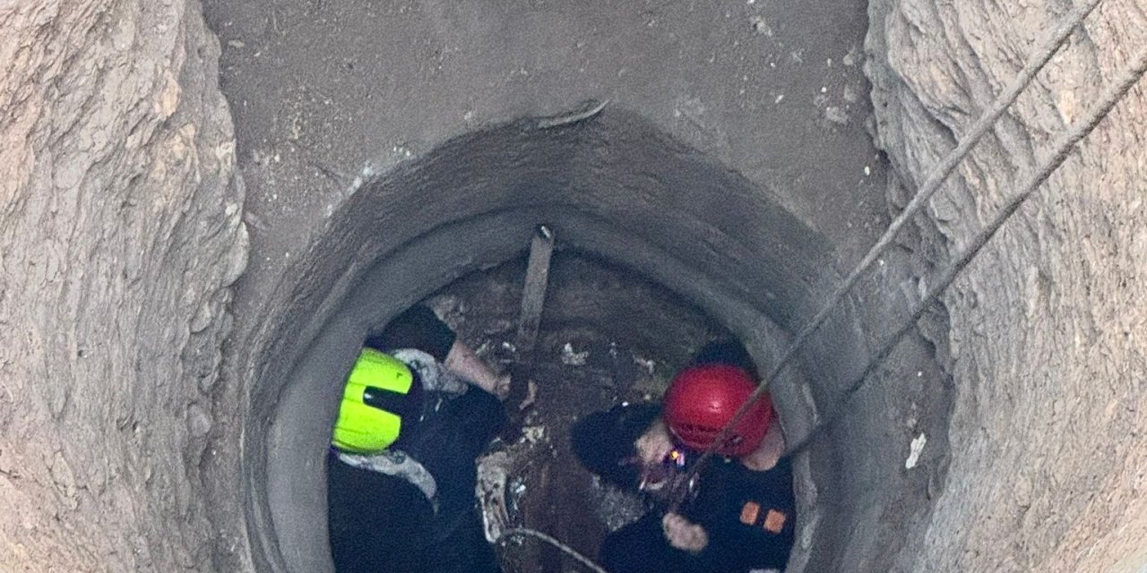 Mersin’de 12 Metre Derinlikteki Su Kuyusuna Düşen Şahsı İtfaiye Kurtardı