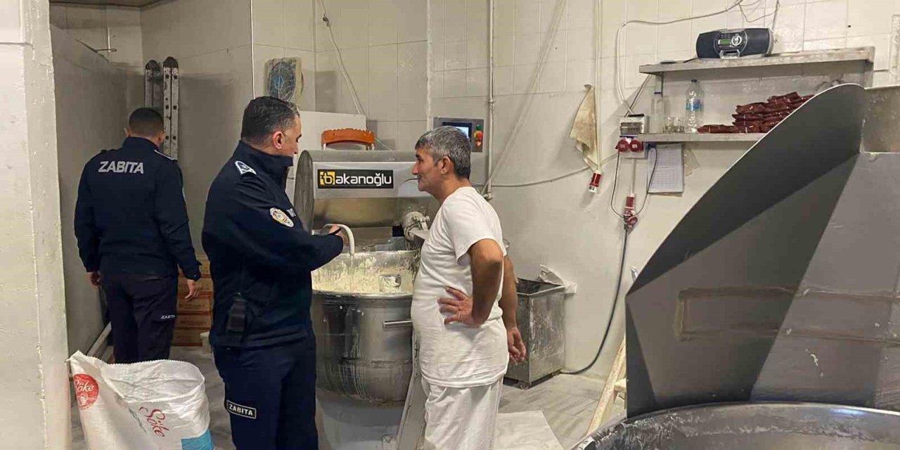 Tarsus’ta Fırınlara Hijyen Ve Gramaj Denetimi Yapıldı