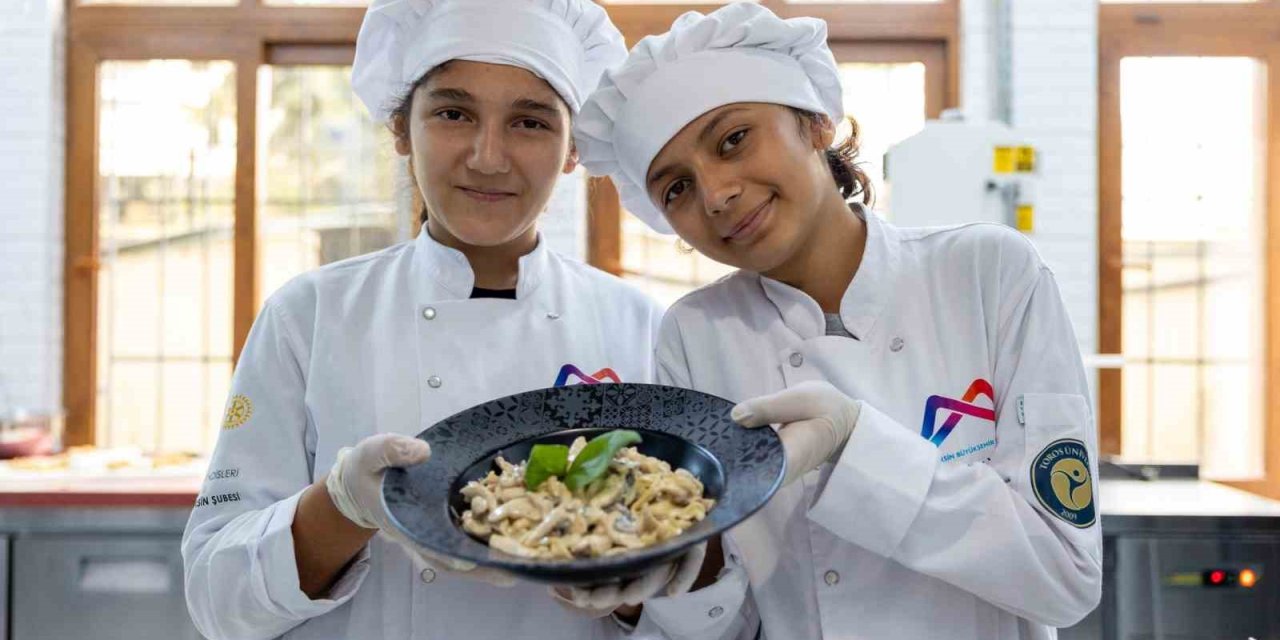 Geleceğin Şefleri Mutfaktaki Hünerlerini Sergiledi