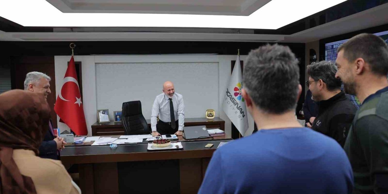 Başkan Çolakbayrakdar’a Mühendisler Günü Sürprizi