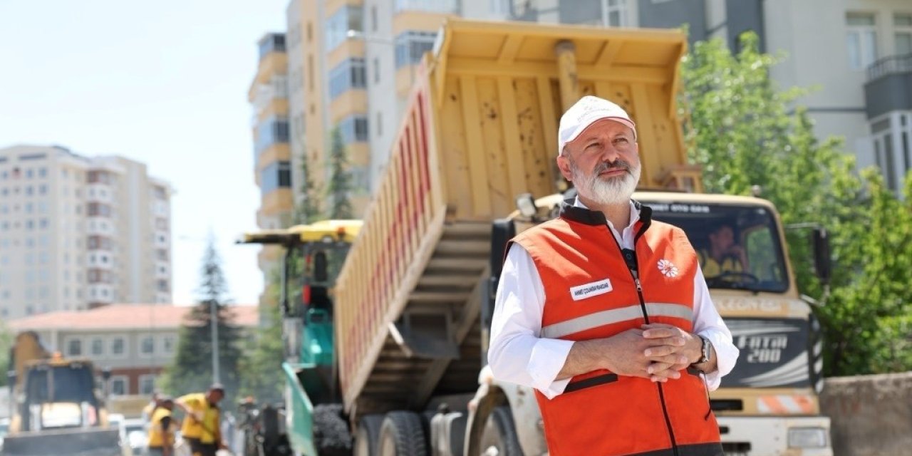 Başkan Çolakbayrakdar: "asfaltta Da Tarihi Bir Rekor Kırmanın Haklı Gururunu Yaşıyoruz"