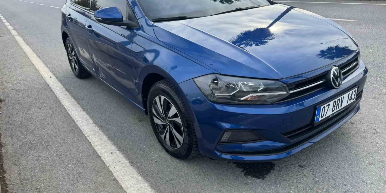 Yolun Soluna Geçmeye Çalışan Motosiklet Otomobille Çarpıştı