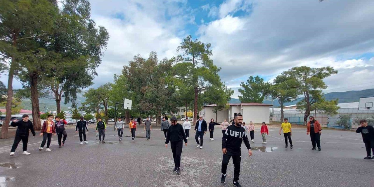 Öğrenciler ’sağlık İçin Spor’ Etkinliğine Katıldı